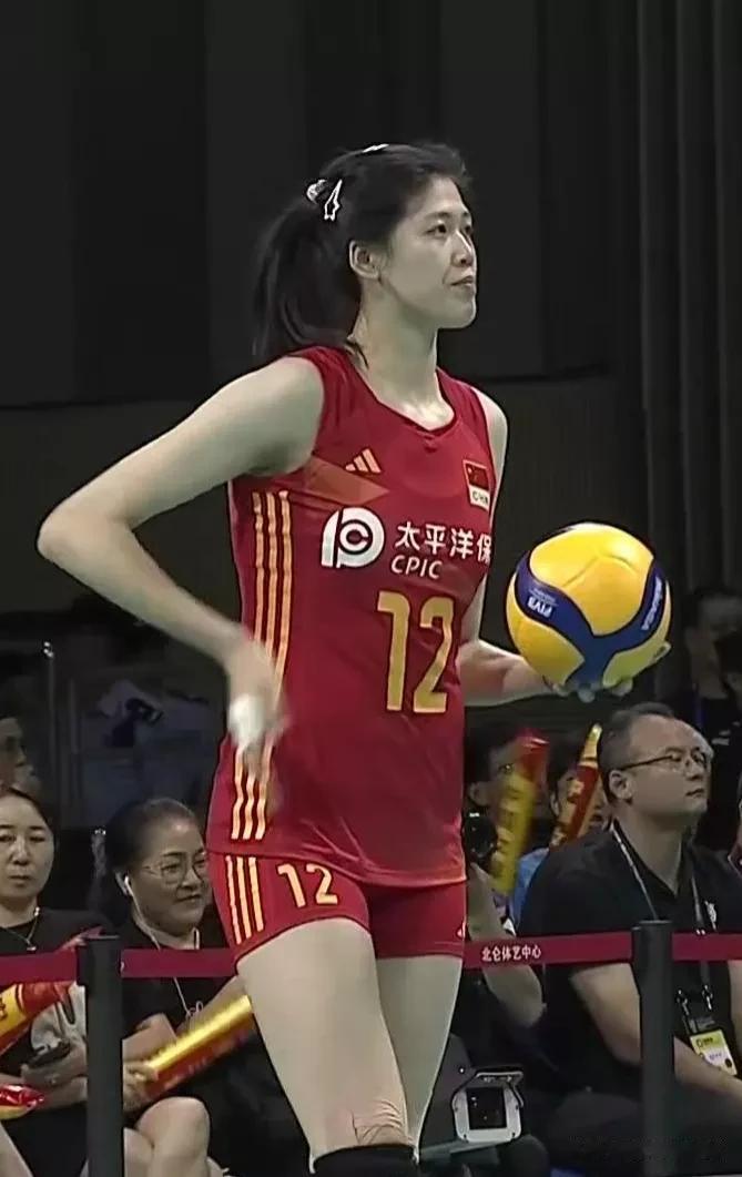 今晚19：30，中国女排将迎战奥预赛第四个对手加拿大队。
加拿大队以前并不是我们