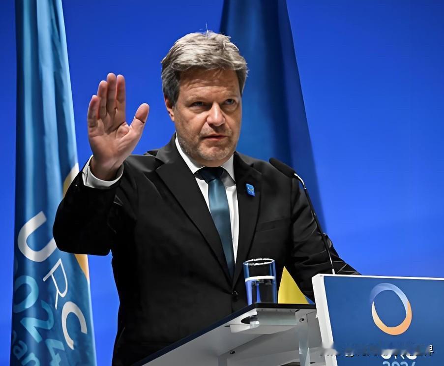 德国财政部长怒了！

德国财政部长克林拜尔刚从中国访问回来，就急着发出警告：“要