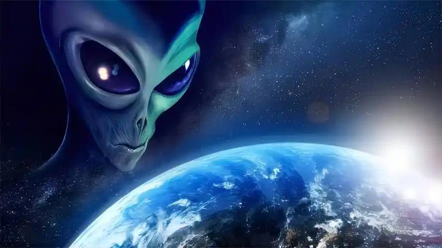 擅自回复外星人，已经违反国际宇航科学院最新规则。最近网上关于要不要回复外星人的讨