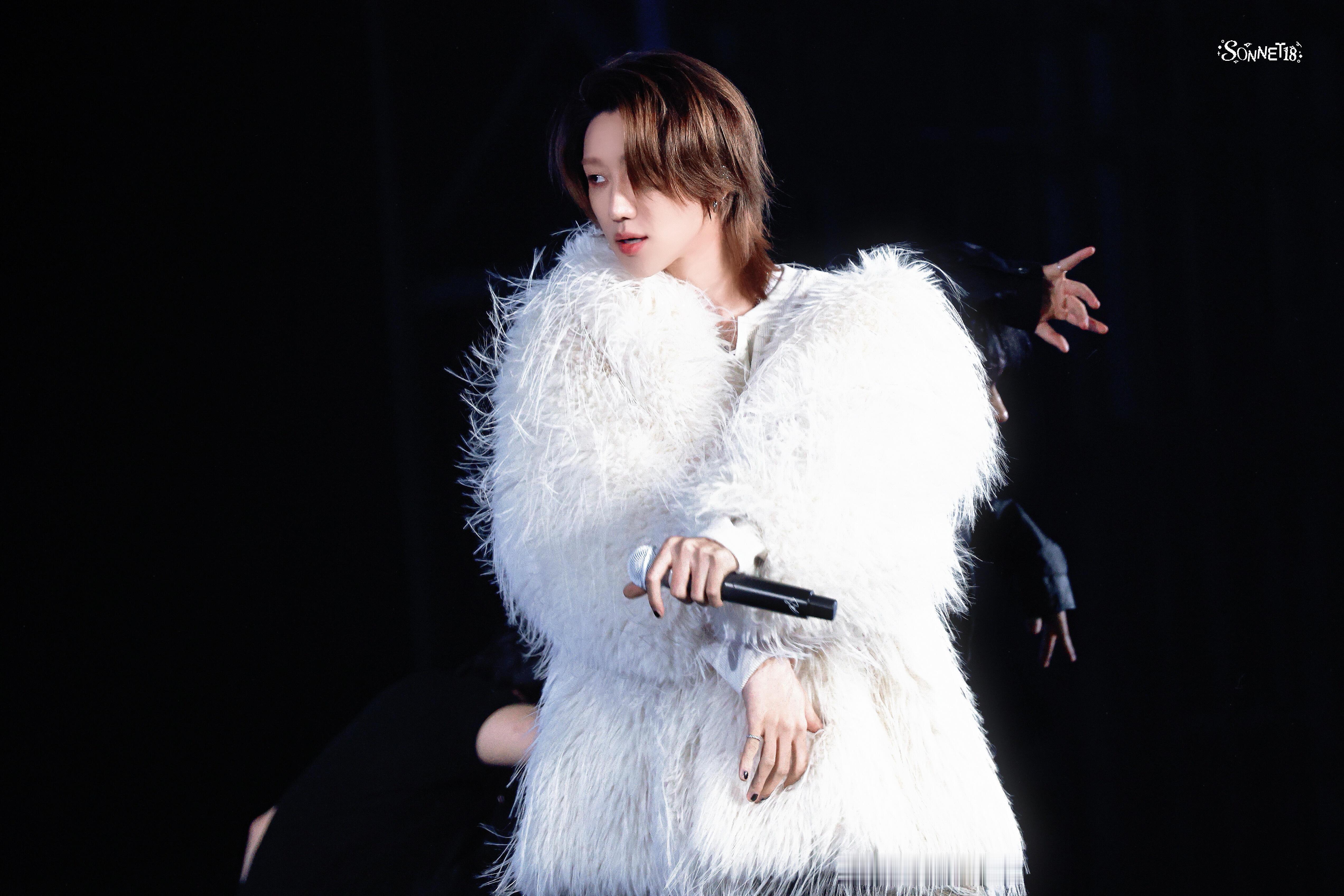 徐明浩📸雪夜的舞台之神🤍🪽 