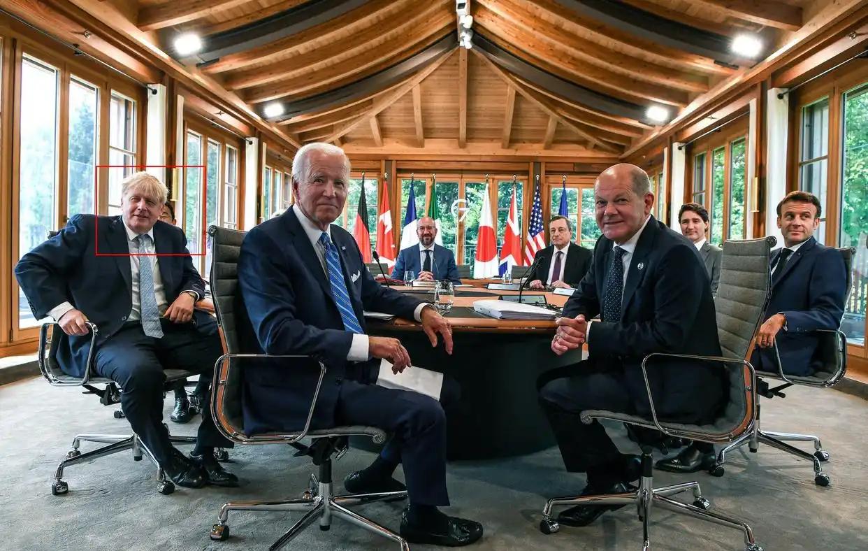 为什么现在中国人个个都看不起日本人？
人要脸树要皮，中国人做人就是有骨气宁死不屈