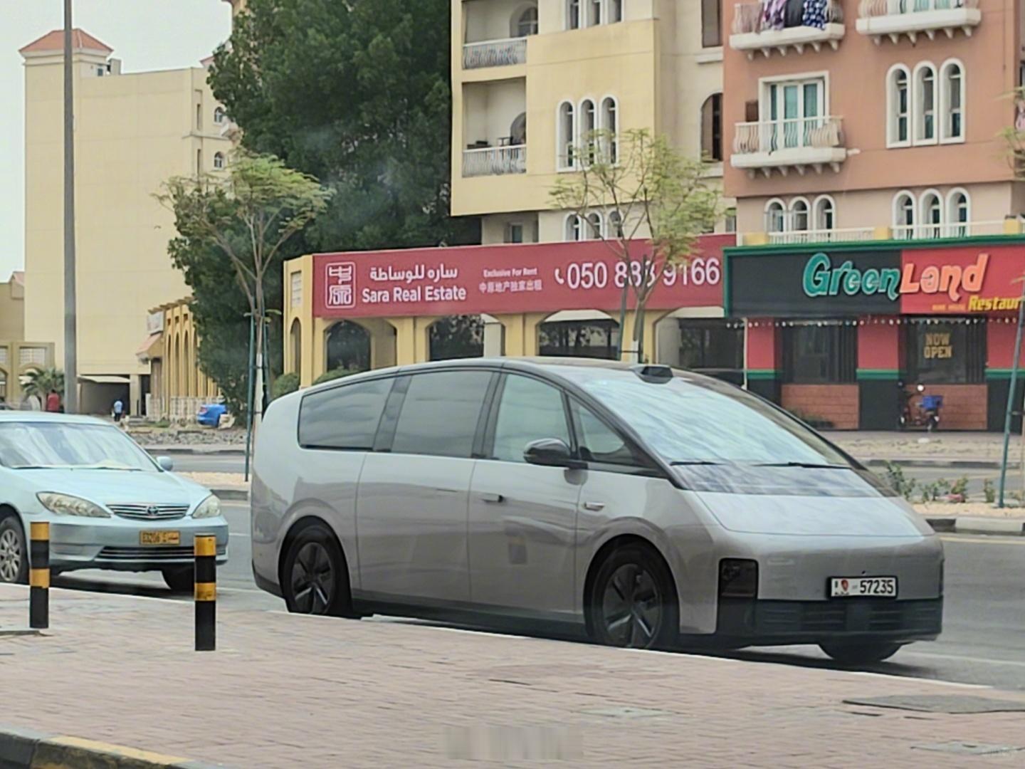 坐标阿联酋迪拜[并不简单]土豪买单了？[吃瓜][吃瓜]#理想mega##理想汽车