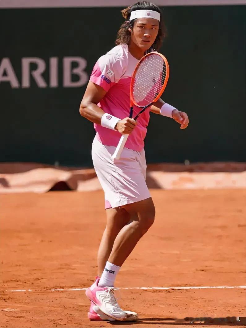 2024法国网球公开赛，中国男女单打双线告捷。
5🈷️26日
男女单打第一轮
