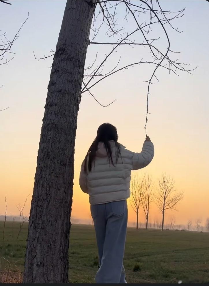 大年初一为什么每年大年初一的下午，会有一种莫名的失落感，因为过年真正的意义，是在