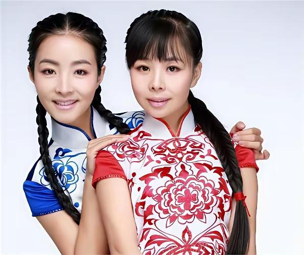 姐妹花王二妮，王小妮田野姐妹花 王二妮