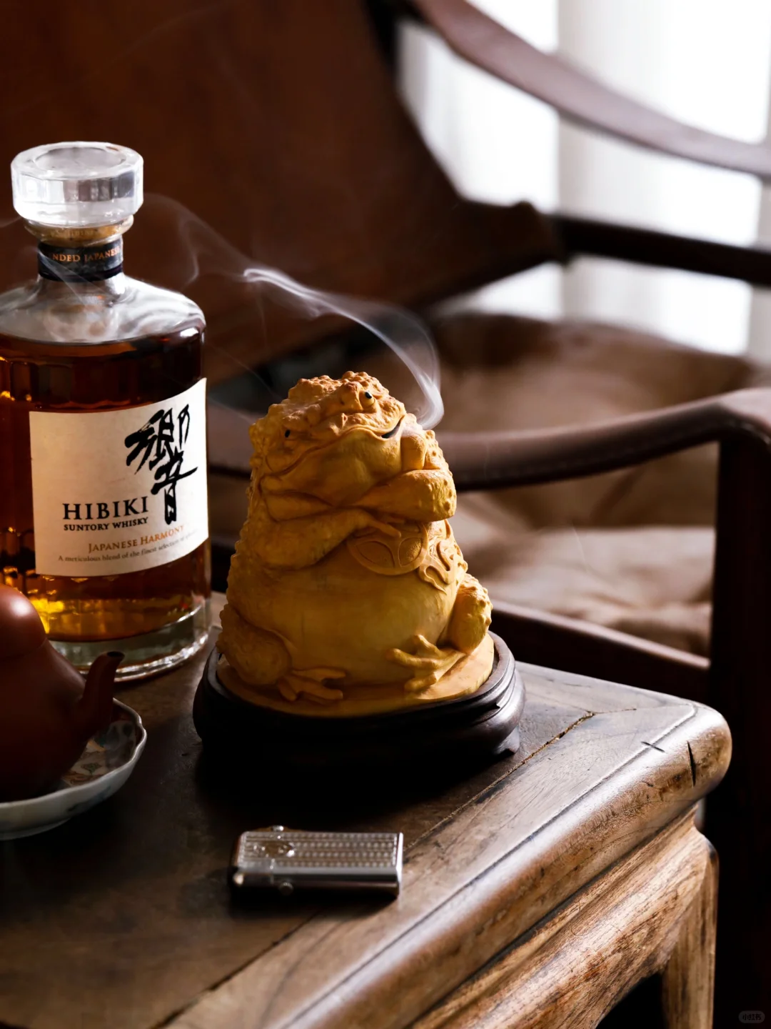 桀骜不驯的“拽王”金蟾香炉