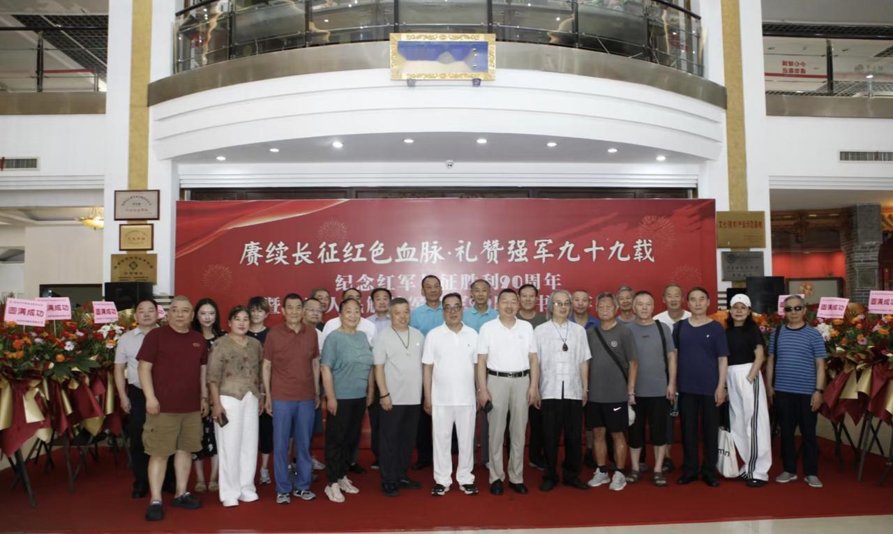 翰墨铸军魂 丹青抒拥军
——观爱国拥军促进会八一主题书画展有感
 
值此八一建军