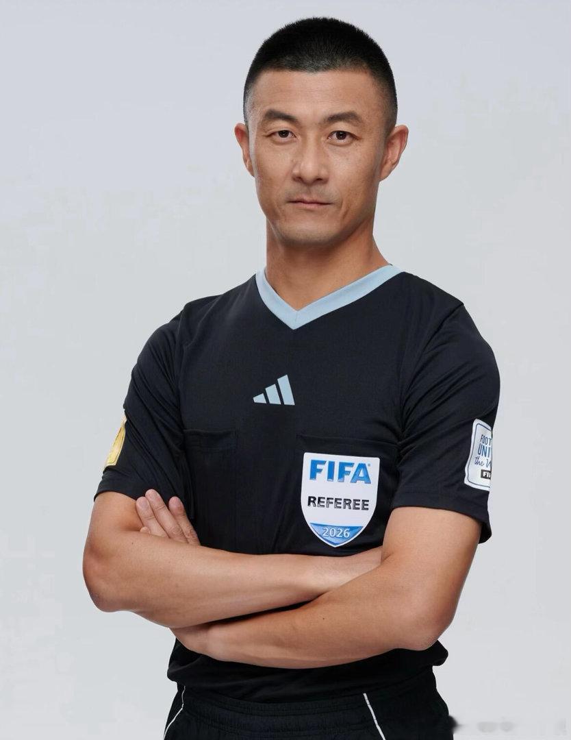 傅明完成世界杯执法任务回国据报道，中国裁判傅明在本届世界杯的执法任务已经圆满结束