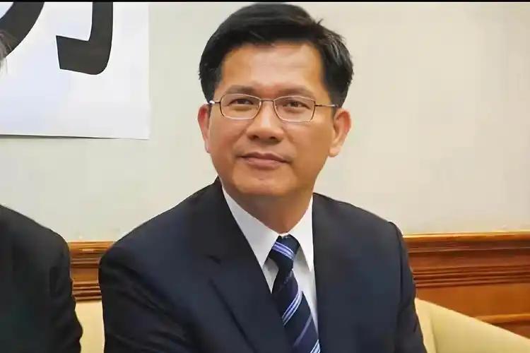 就在刚刚，

台“外事部”正式宣布，

7月30日，针对日本熊本县强震，台湾地区