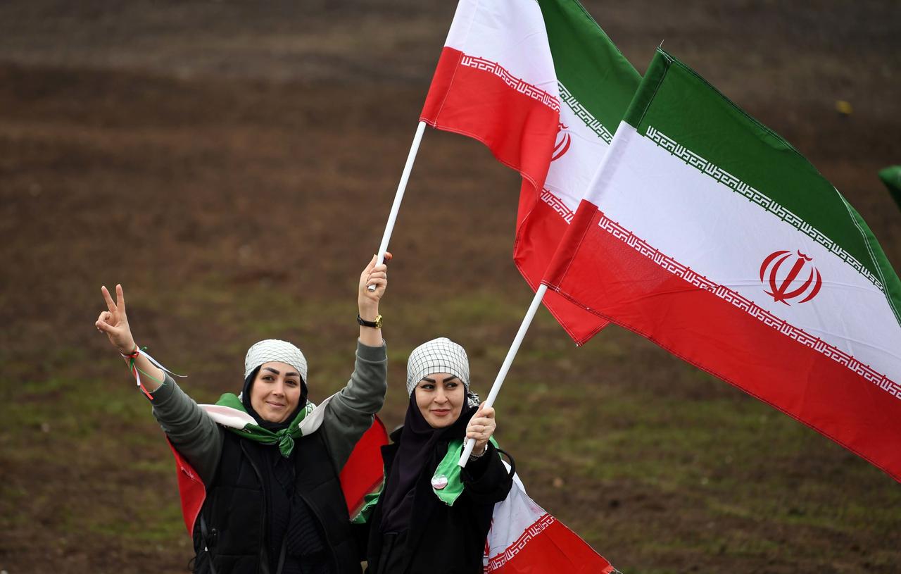 伊朗，真快要挨揍了，拳头会是明天落下吗？

虽然伊朗作出了大幅的让步，但美伊第三