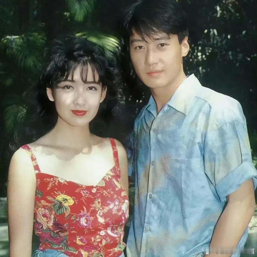 你们懂什么叫养眼吗？我都考虑50年之后的事了，作为全网第一野生经纪人，全方位为艺