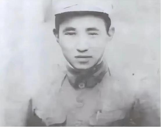 1939年，八路军青年纵队的司令员段海州回家探了趟亲，再也没回来，他给上级写了封