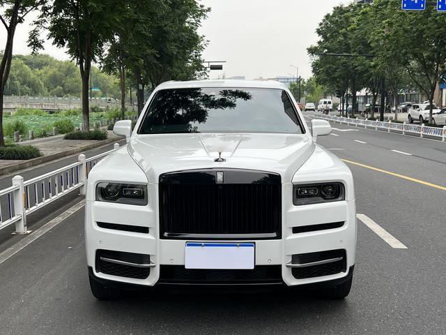 419万捡漏二手库里南！2018款五座版，开七年揭秘百万豪车真实用车体验
一直对