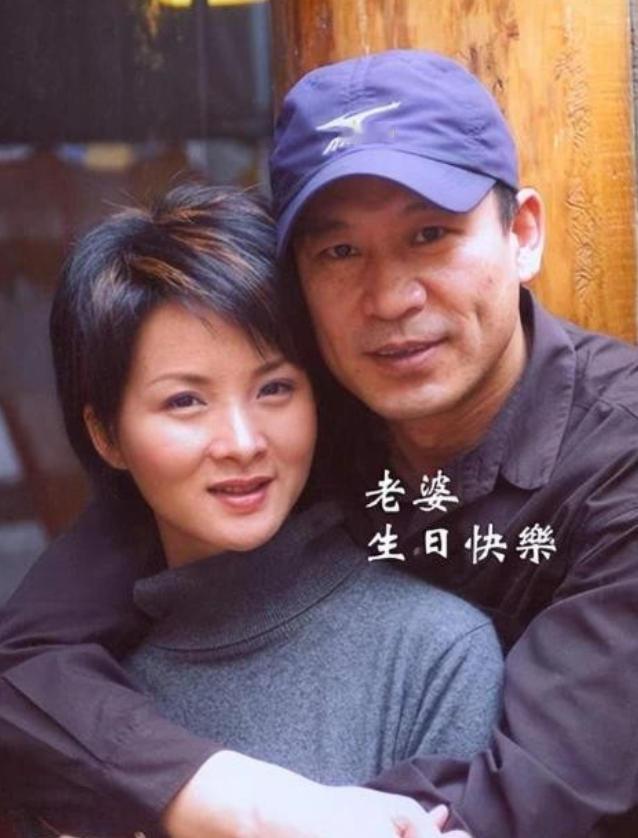 2000年，27岁的谢兰嫁给大自己11岁的师小红，两人约好了丁克，不要孩子，因为