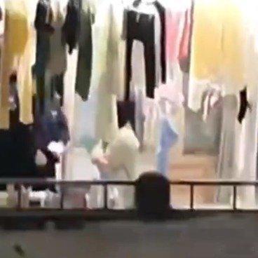 留学生深夜徒手爬楼闯入女寝三峡大学留学生三峡大学官微关闭评论三峡大学留学生到底是