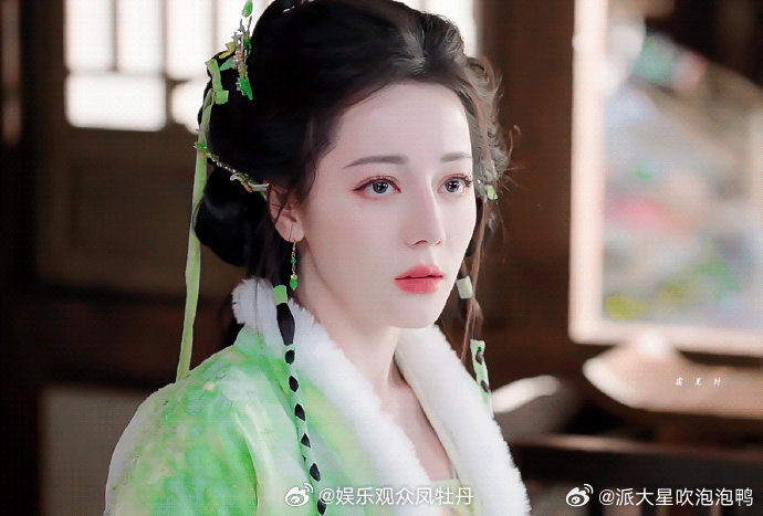 拿迪丽热巴当箭靶子使 贺思慕前期被敌人当作箭靶子攻击，让我看得特别心疼，就好像自