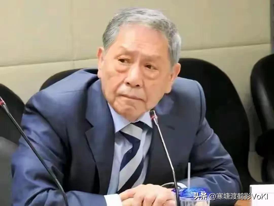 台湾退役中将帅化民说：这次美国和以色列打伊朗，普通人只看双方发射了多少导弹？攻击