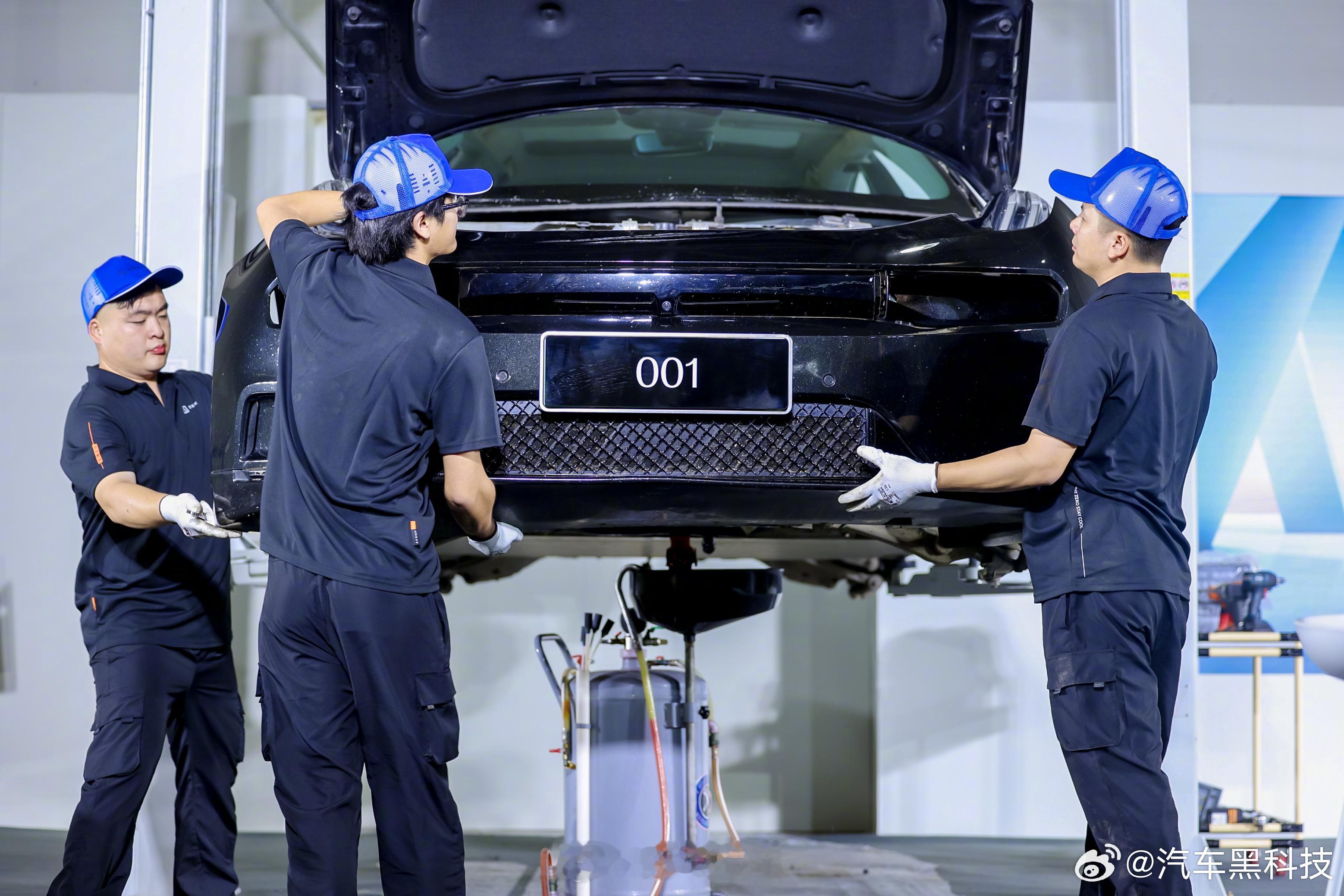 #32万里程极氪001一拆究竟# 极氪官方直播拆解了一台行驶里程高达32万公里的