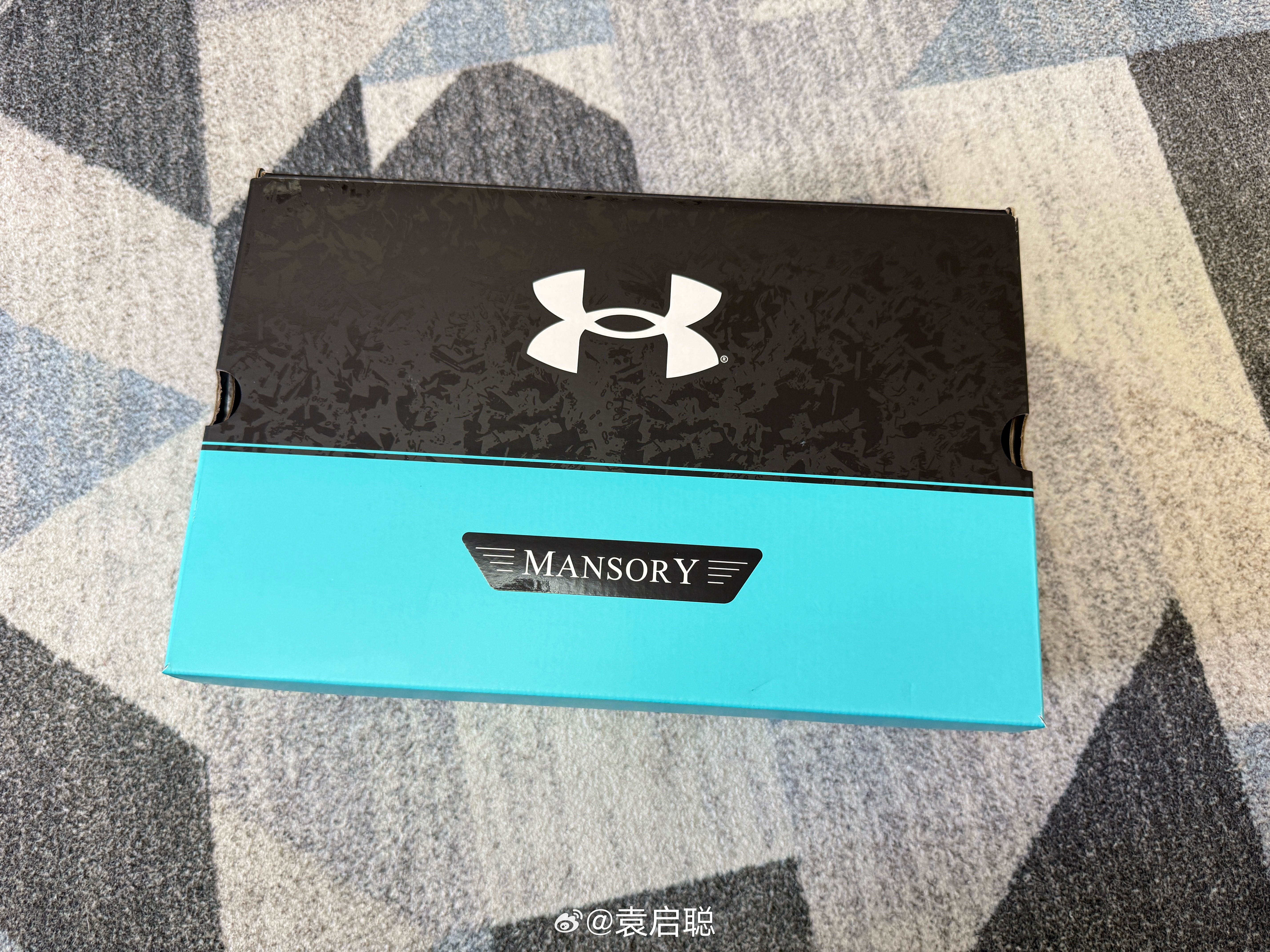 好靓，好正[心][心]UAxMANSORY联名系列谢谢​​​