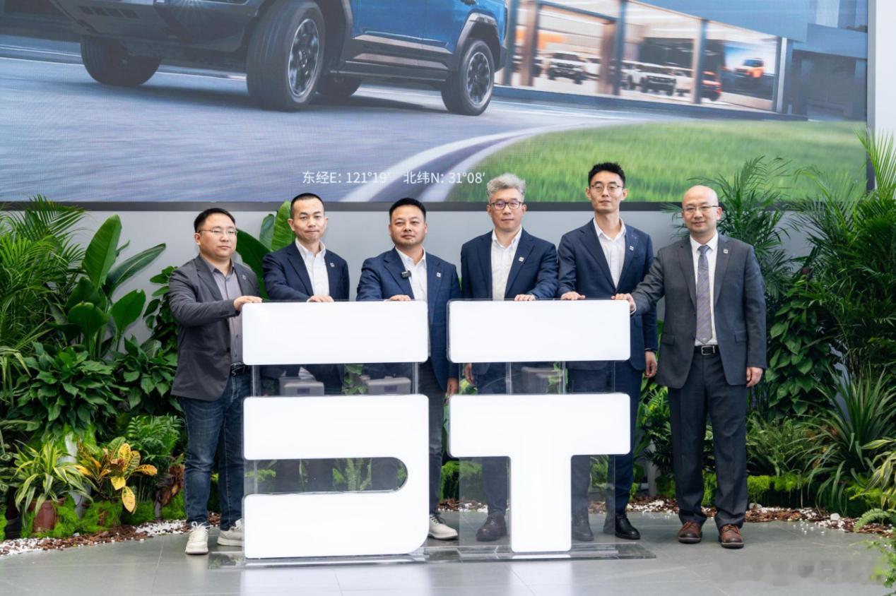 从环塔到长江，再到100家店：纵横的“越野生态”能跑通吗？近日，纵横品牌第100