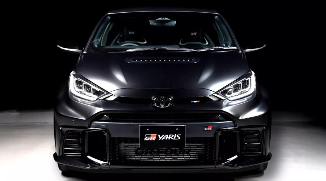 丰田发布GR YARiS Sébastien Ogier 9x世界冠军版官图，致