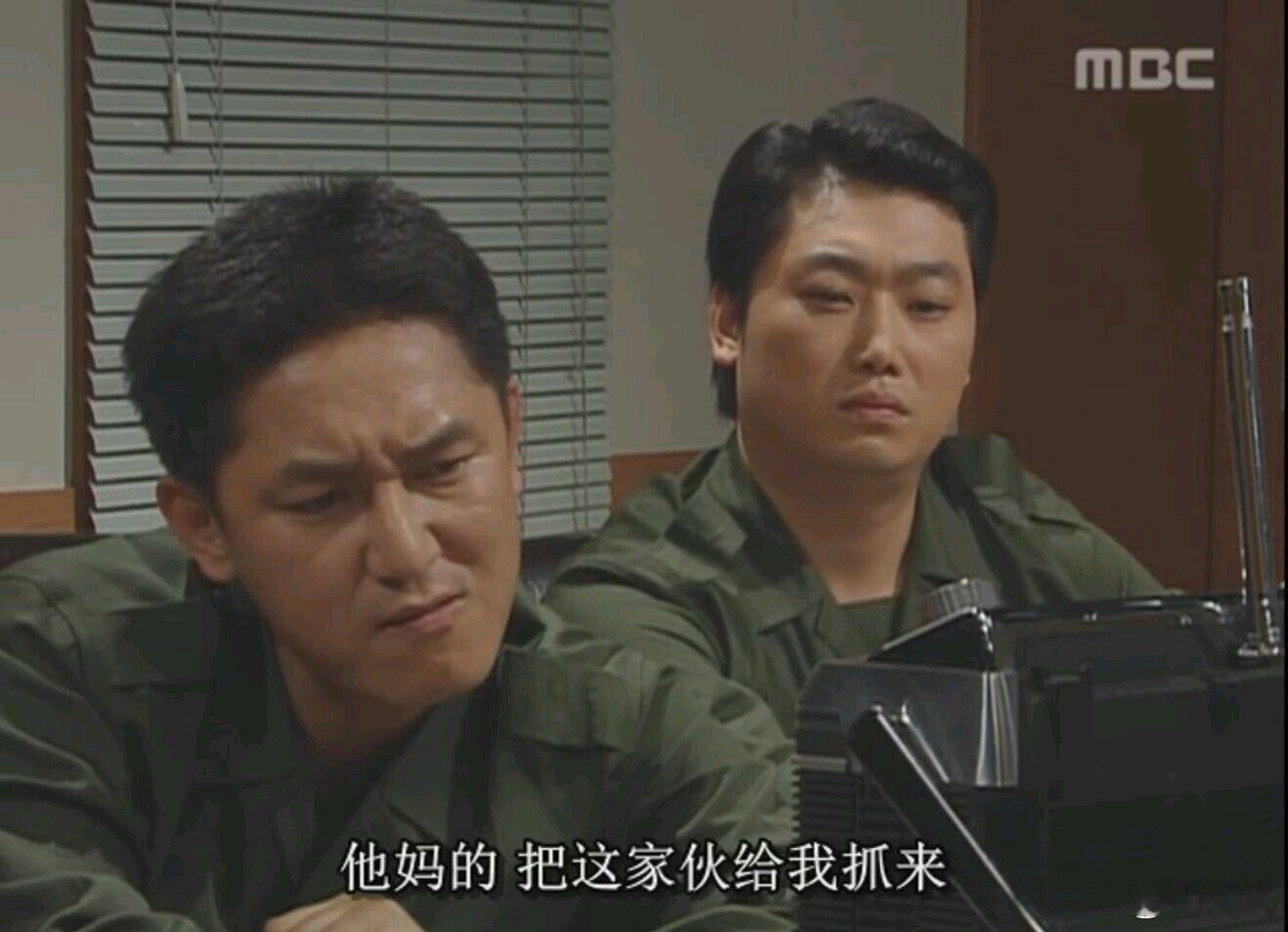 有两个情绪相当稳定的朋友，我平时怎么怼他们，他们都不会有什么反应。但是当我打开微