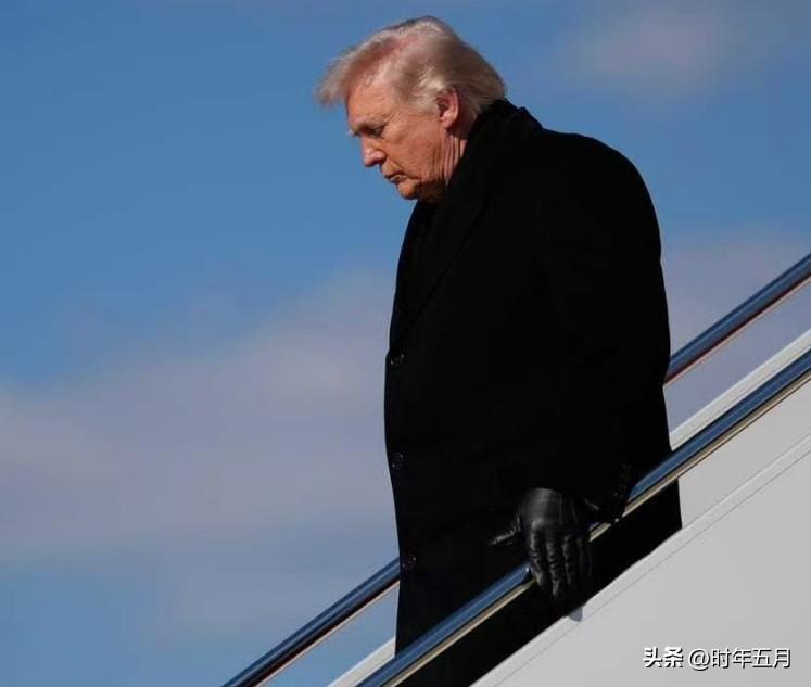 🔻科比西通讯报道：美国东部时间早上 6 点 50 分，价值 15 亿美元名义价