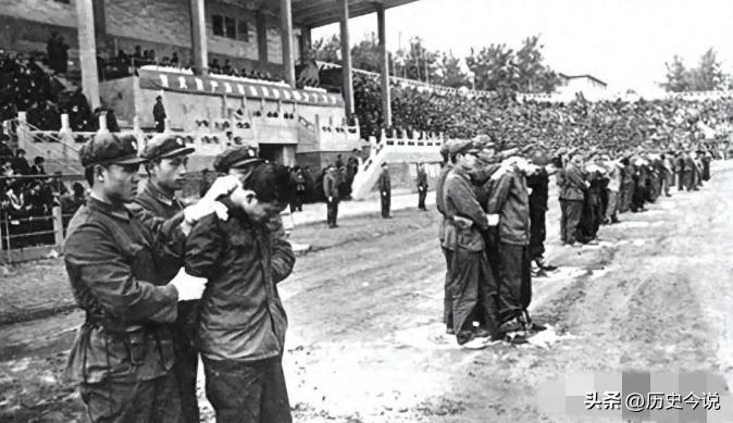 80年代北安扫黑实录：横行三载的五虎二狼，终被严打风暴连根拔起
 
阅读此文前，