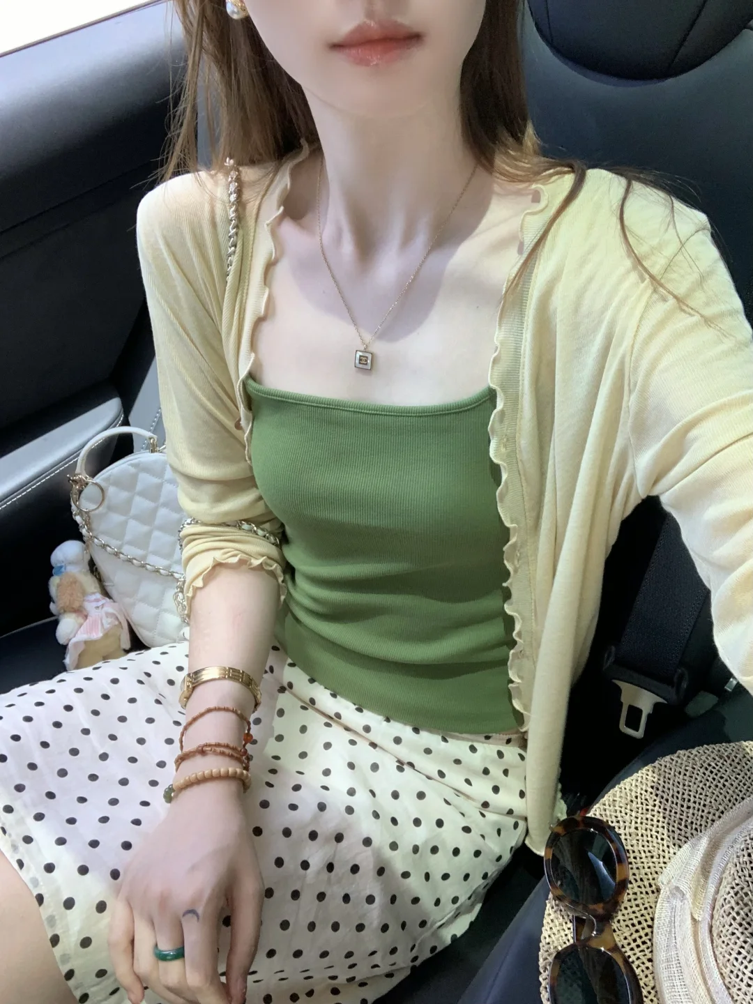 有亿点点好看💚