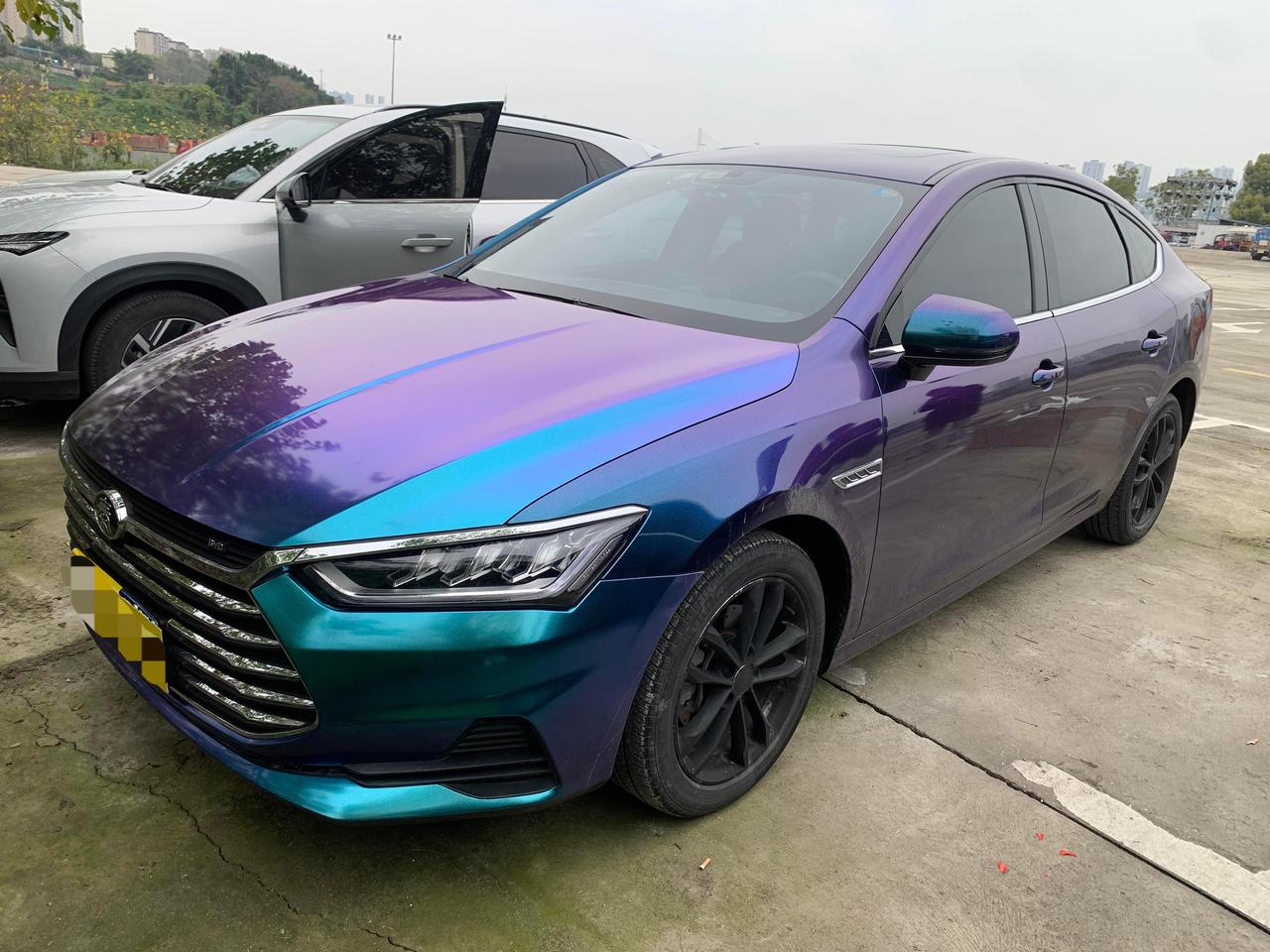 开比亚迪秦Pro去接女友，被误认为滴滴司机！
前两天验了一台比亚迪秦Pro，20