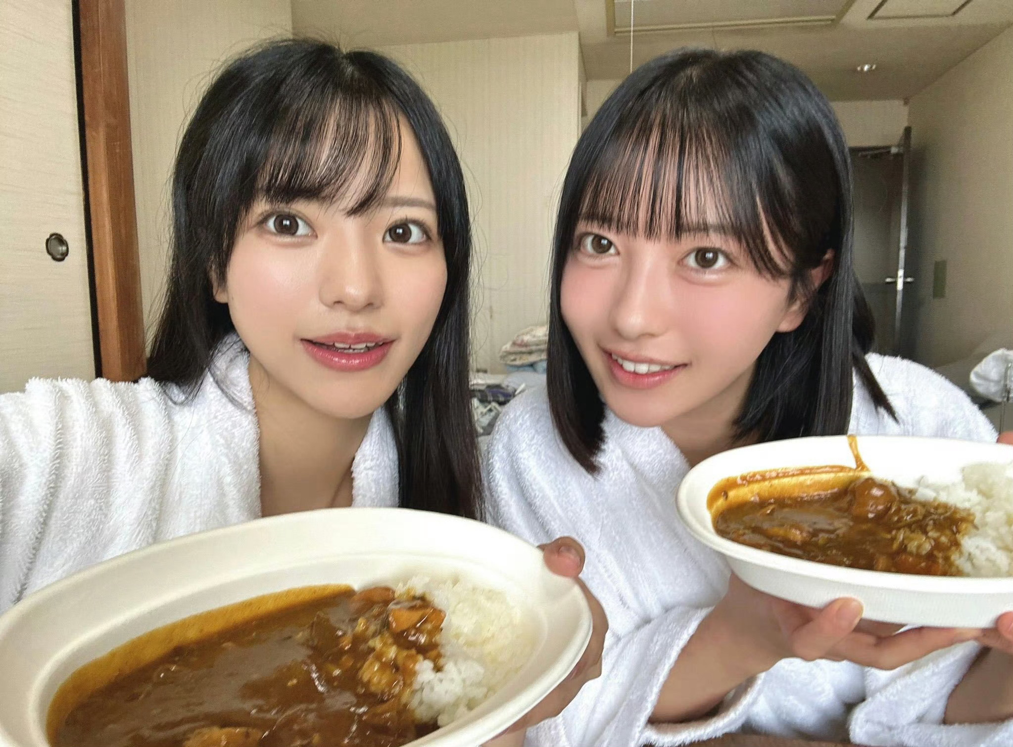 浅野心和塔乃花铃，姐妹花 ​​​