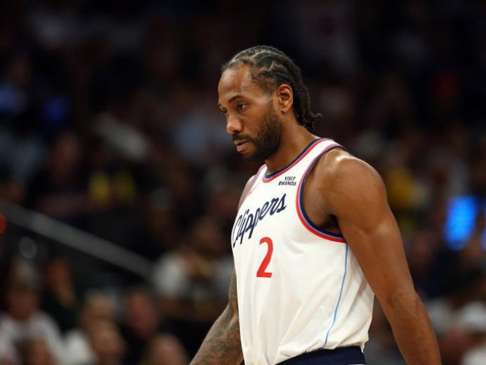 虽败犹荣！快船不敌勇士，但不该掩盖伦纳德本赛季的伟大

快船今日不敌勇士，附加赛