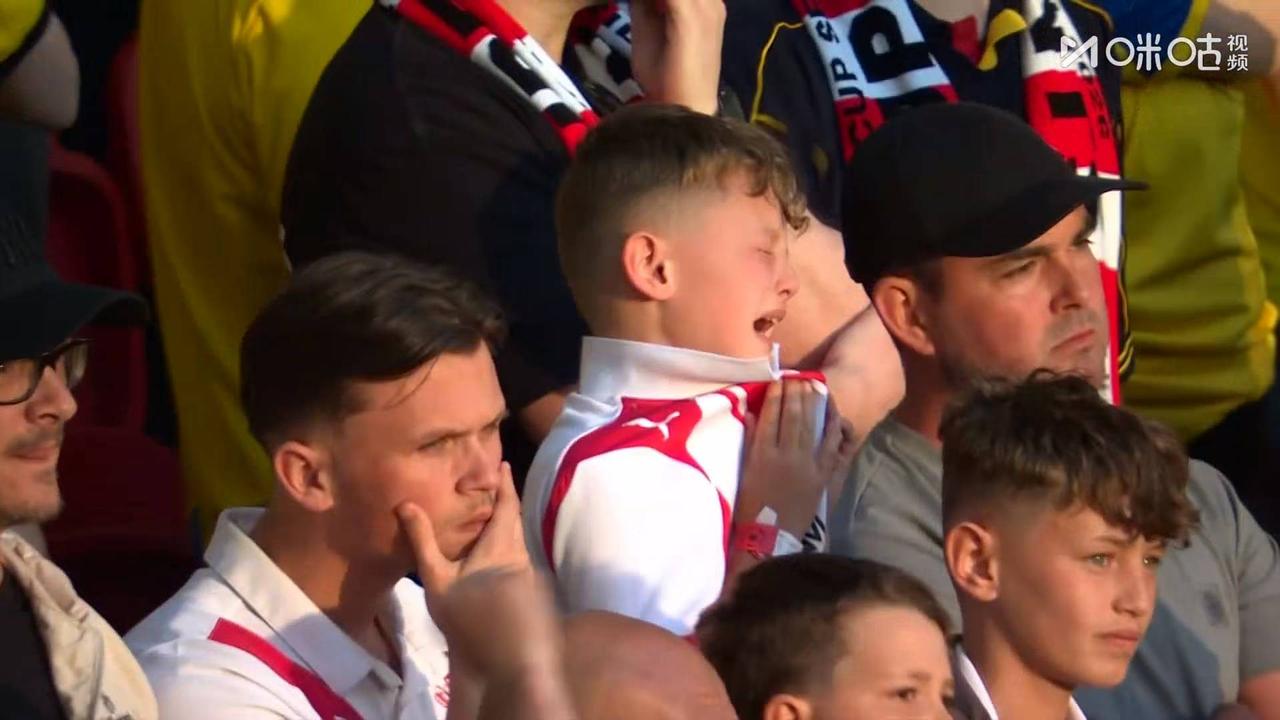 尼科-冈萨雷斯的这脚世界波不但帮助曼城2：1逆转南安普顿进入足总杯决赛，更是踢得