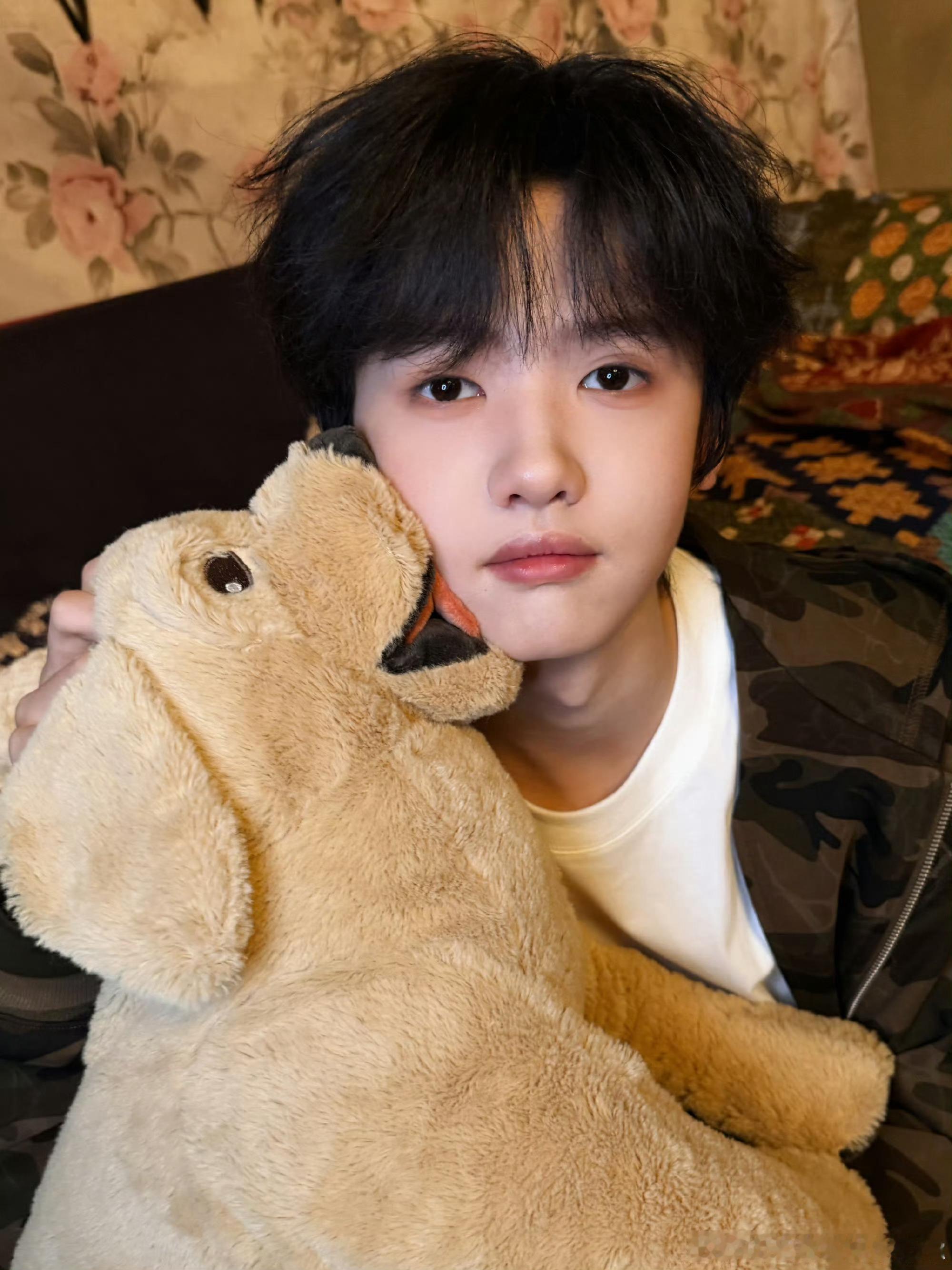 陈思罕 张奕然 左奇函怎么突然就开始被说有男团学了