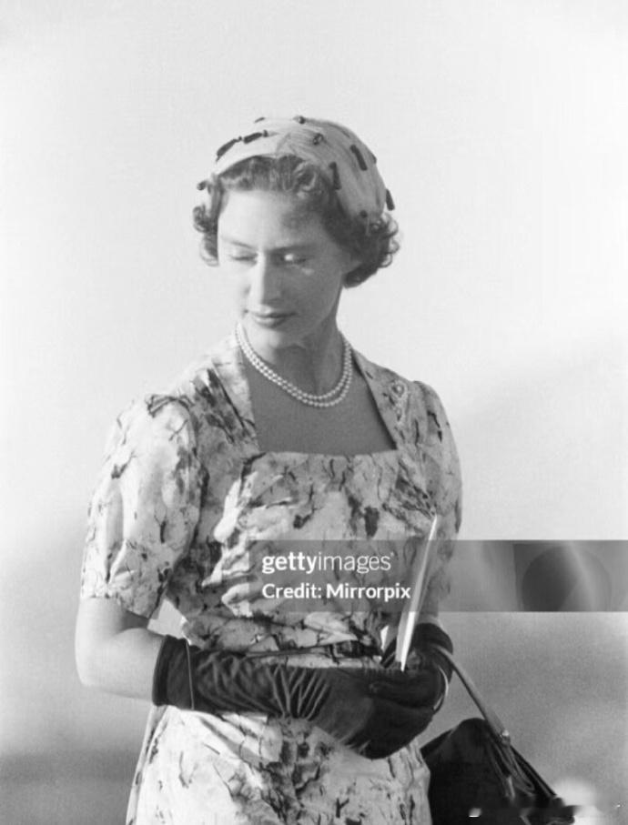 1955年25岁的英国玛格丽特公主 