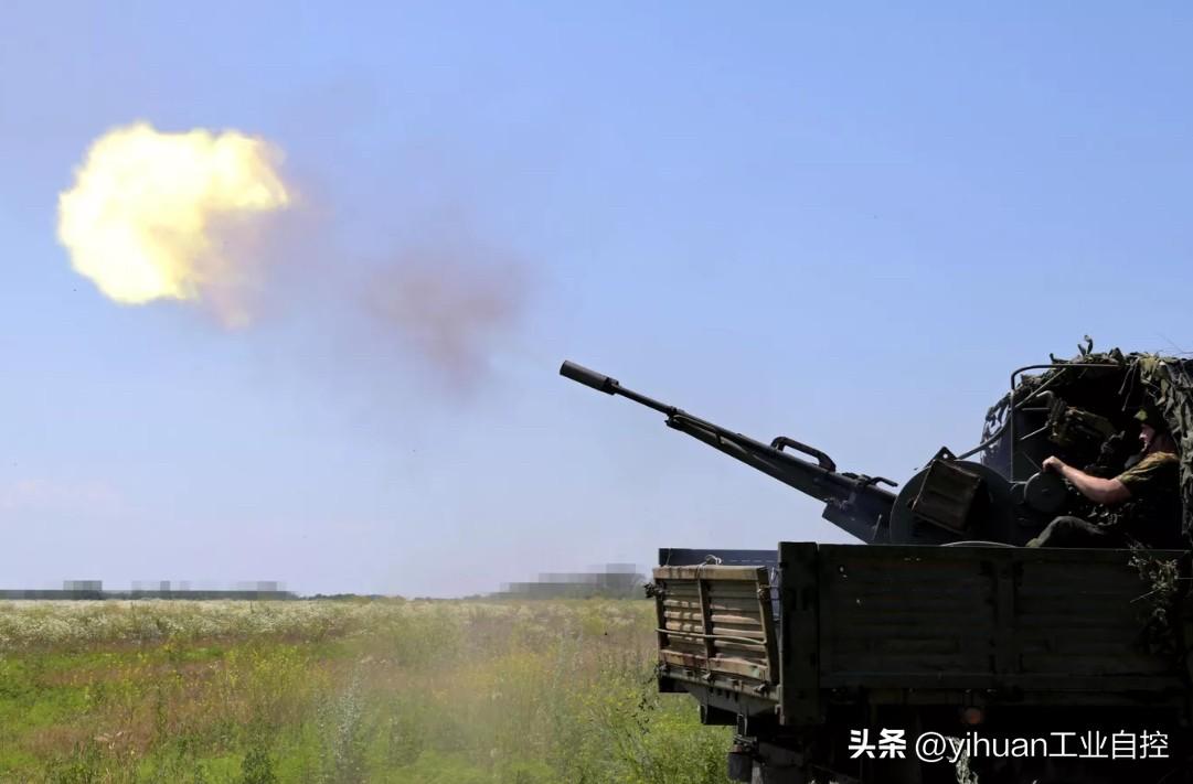 俄罗斯国防部2月28日通报：
   俄军防空系统拦截并摧毁了8枚法制铁锤精确制导