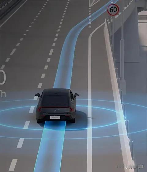 零跑Lafa5实车体验：太懂年轻人，10万级无框轿跑续航605km，配置拉满超香