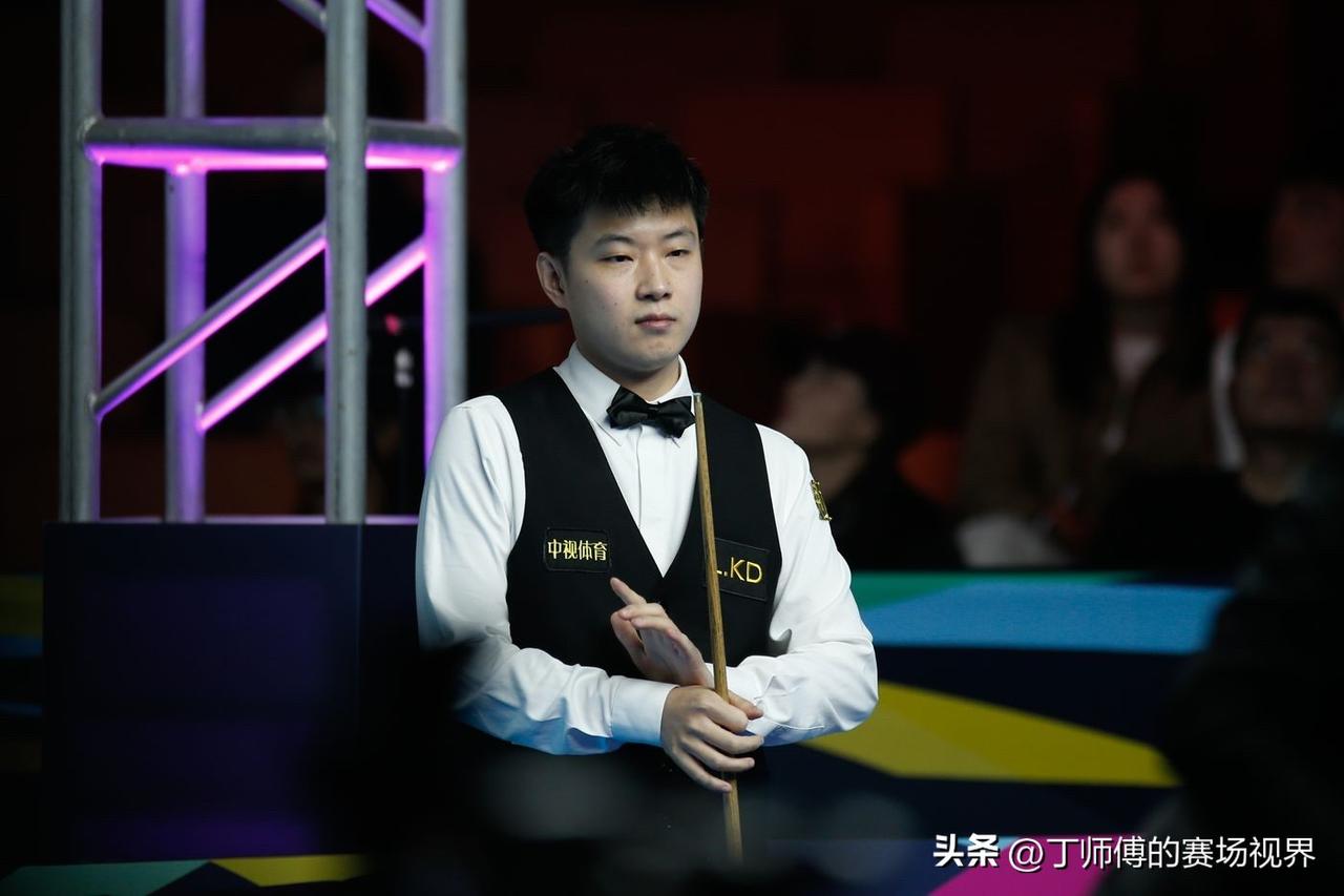 塞尔比击败麦吉尔赛后表示很期待与赵心童对决：“我很想和赵打一场，这个年轻人挺不错