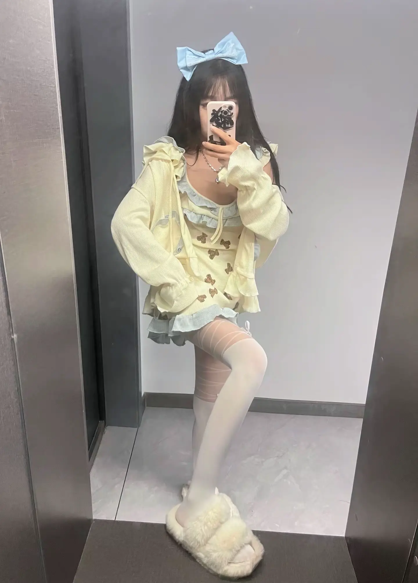 对镜拍 日常穿搭 原相机 分享照片 穿不出去的衣服