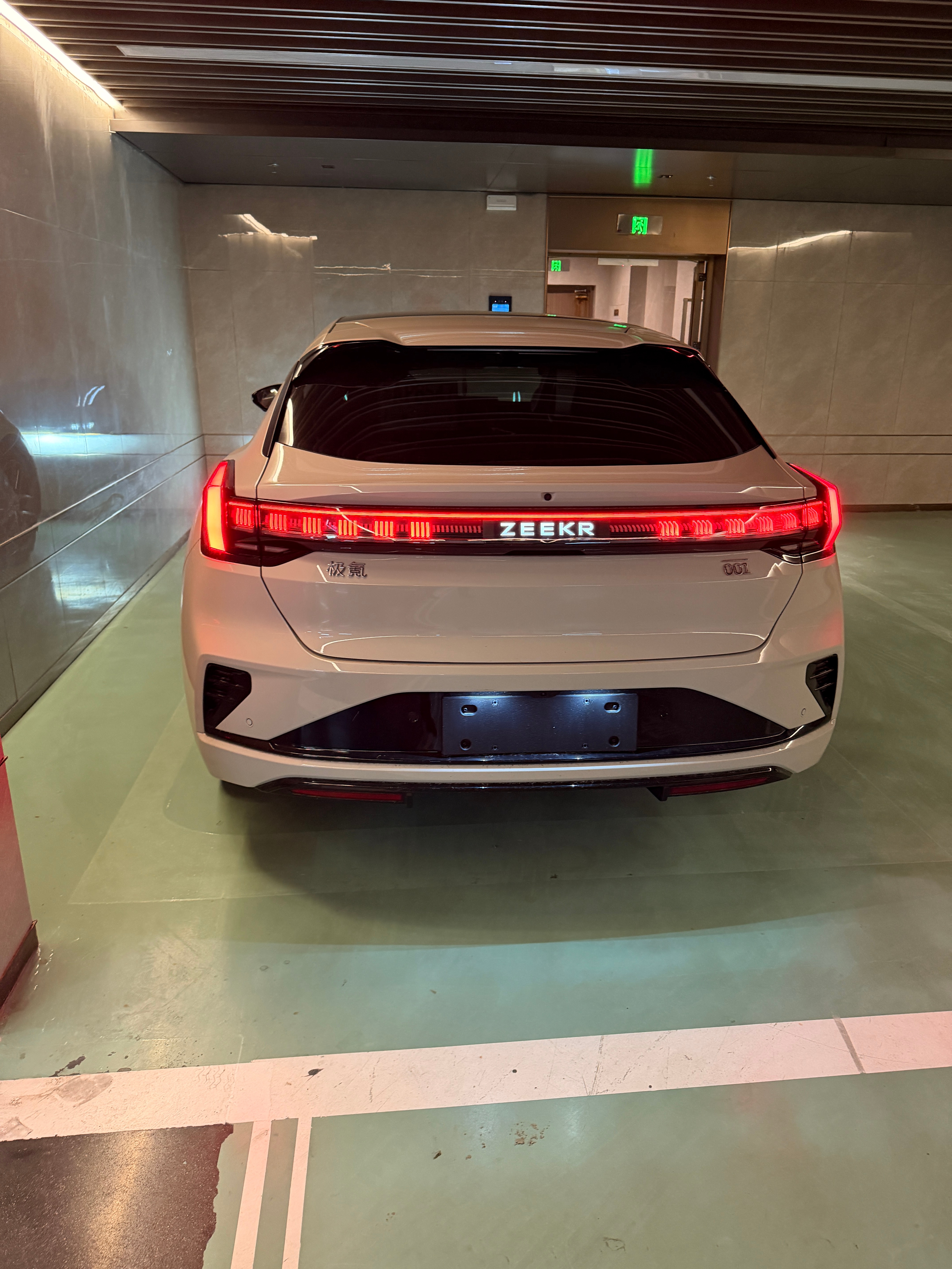 【今日份车库】新来的奥迪E5 Sportback🚗我可以好好体验两天，开心！ 