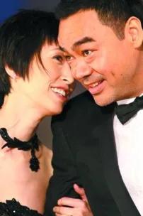 一次，刘青云去菜市场买菜，被不怀好意的记者追问：“为什么一个人来买菜？你老婆呢？