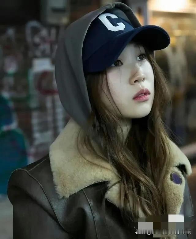 你敢相信吗？这是小沈阳女儿沈家润在韩国的最新照片!真的很漂亮，韩范十足，非常有辨