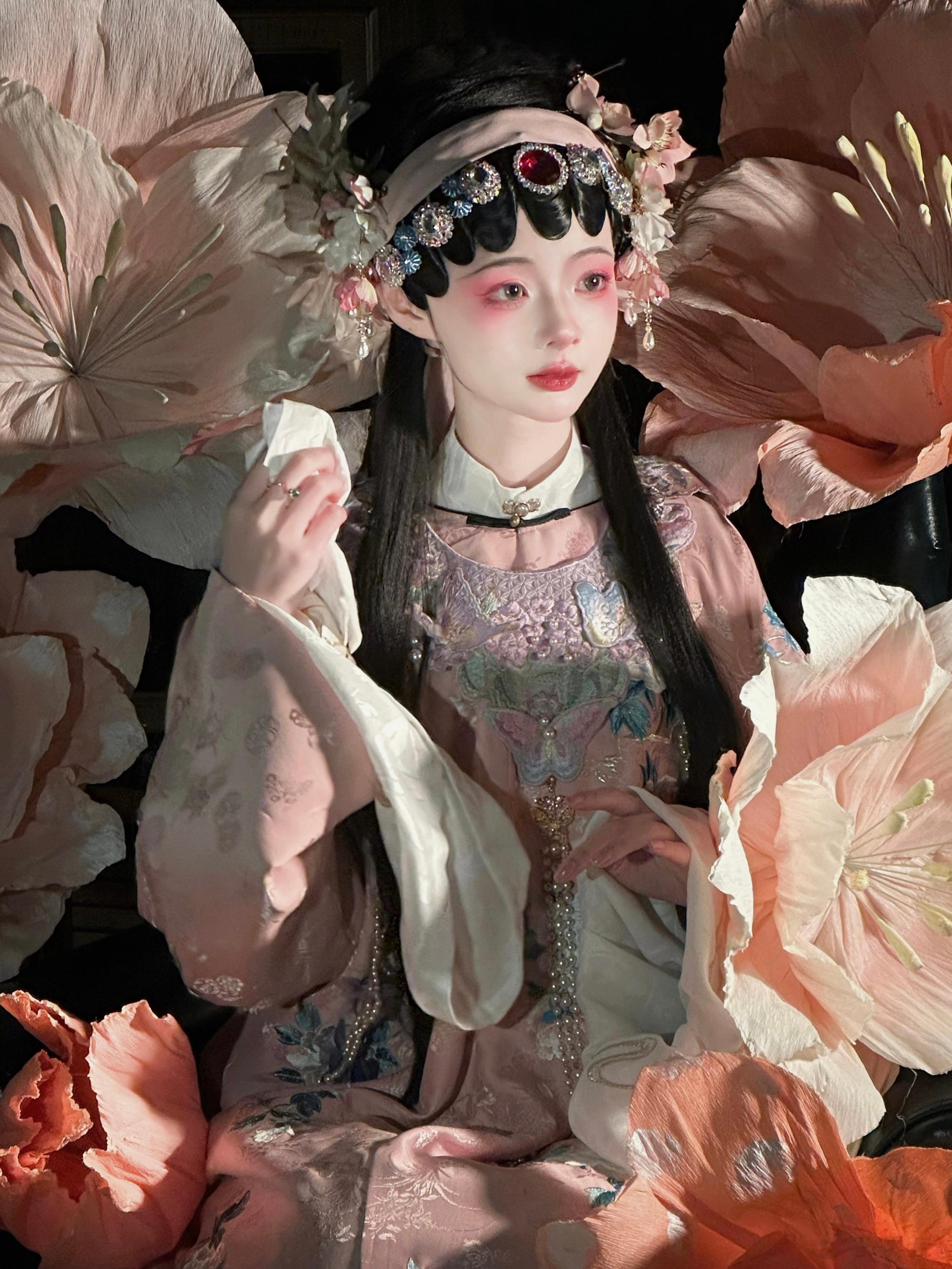  东方瓷娃娃🎀 ​​​