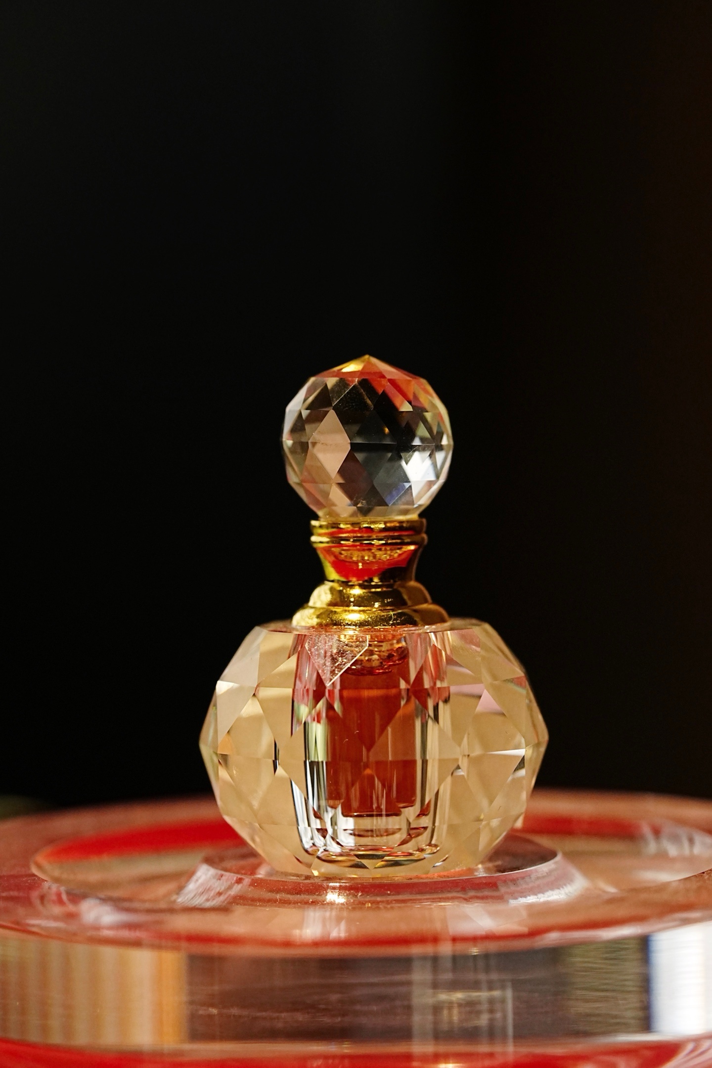 泰国古法沉香精油 | 一克装泰国沉香，具有惠安系沉香特有的花香与甜味。香味浓郁，