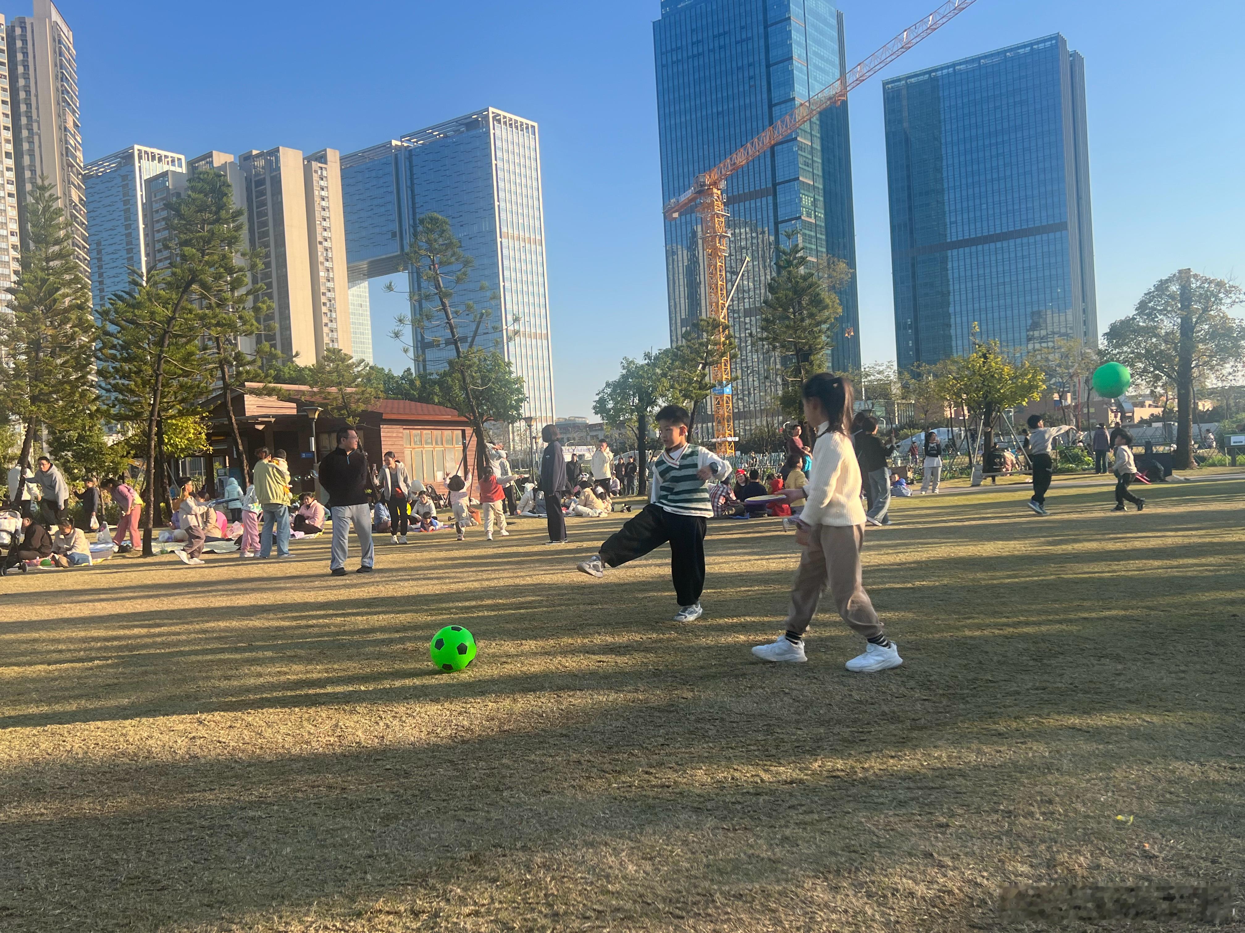 这一段时间忙得不可开交～感觉都没有给娃娃好好拍个照米米的成长记录