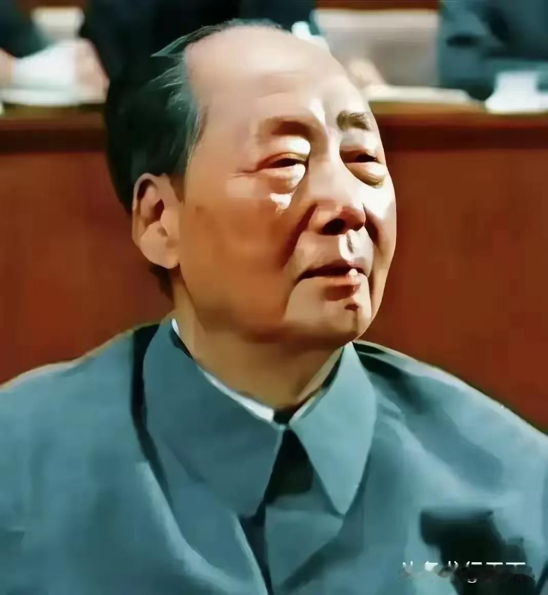 催人泪下！伟人最后一次参会，一个细节看哭无数国人
 
很多人都不知道，毛主席最后