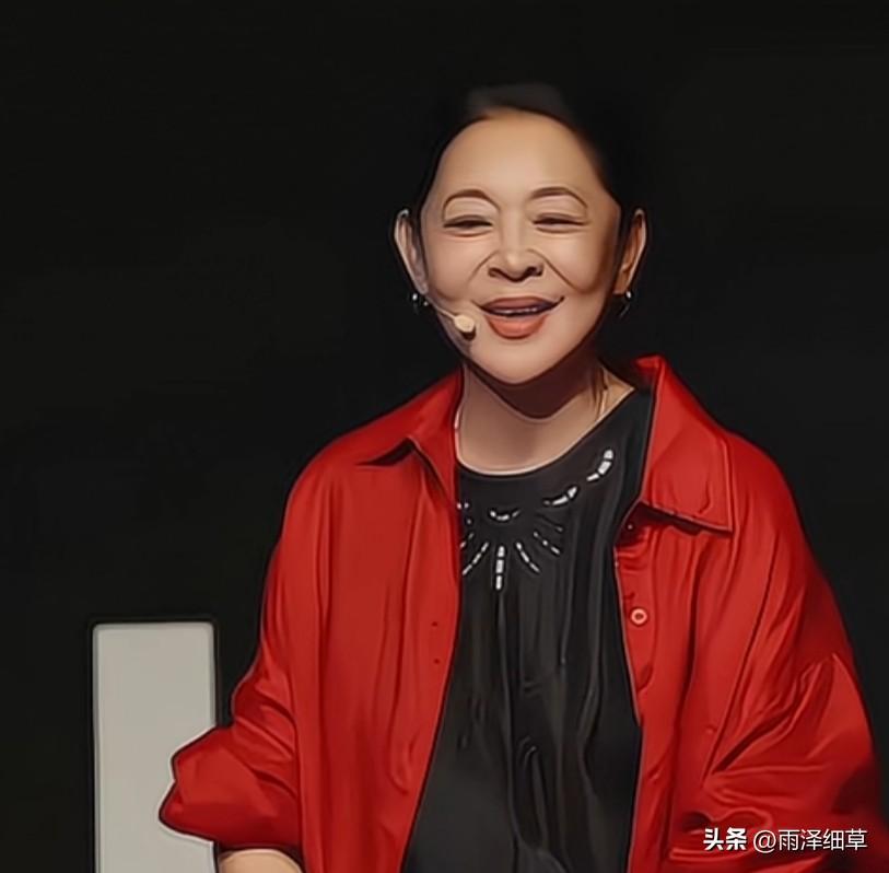 姥姥，活了99岁
妈妈，今年94岁，健在
倪萍的姥爷六十多就走了，她姥姥活了99