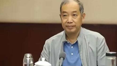 马伟明猜中了，百亿核航母变成烂尾工程，军方给出最后的期限，中国教授竟然预言了美国