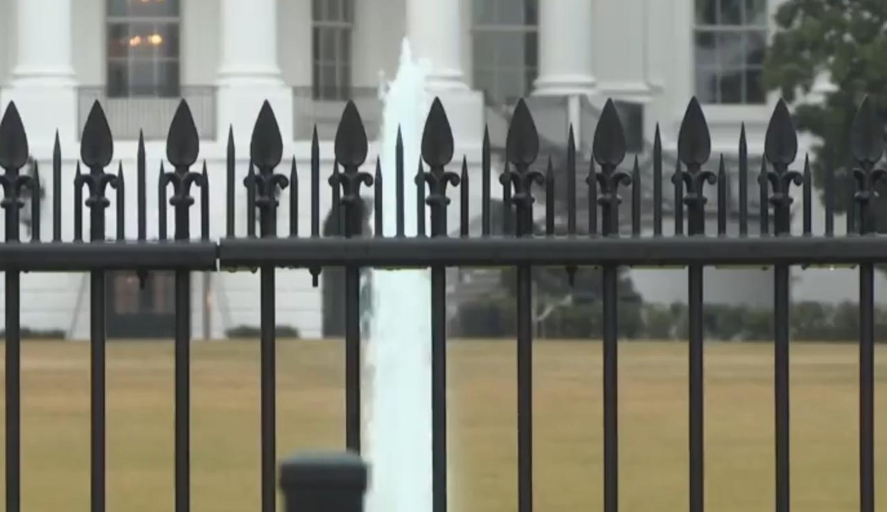 美国宣布计划对欧盟进口汽车加征25%关税，理由是欧盟未遵守贸易协议。此举引发欧盟