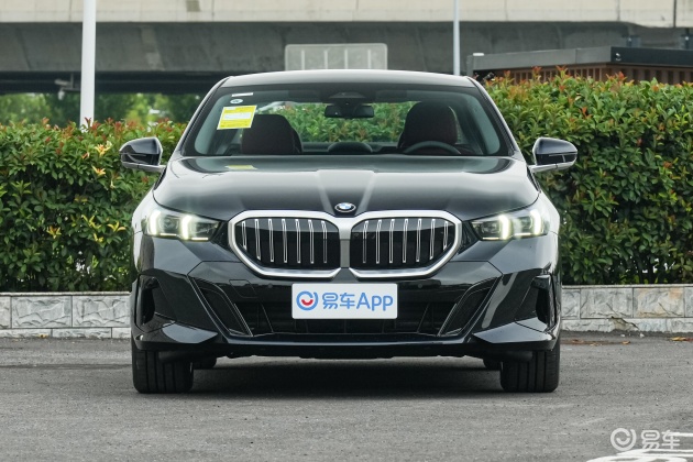 [小鲨帮选车]宝马5系中大型车你粉吗 工薪族都养得起